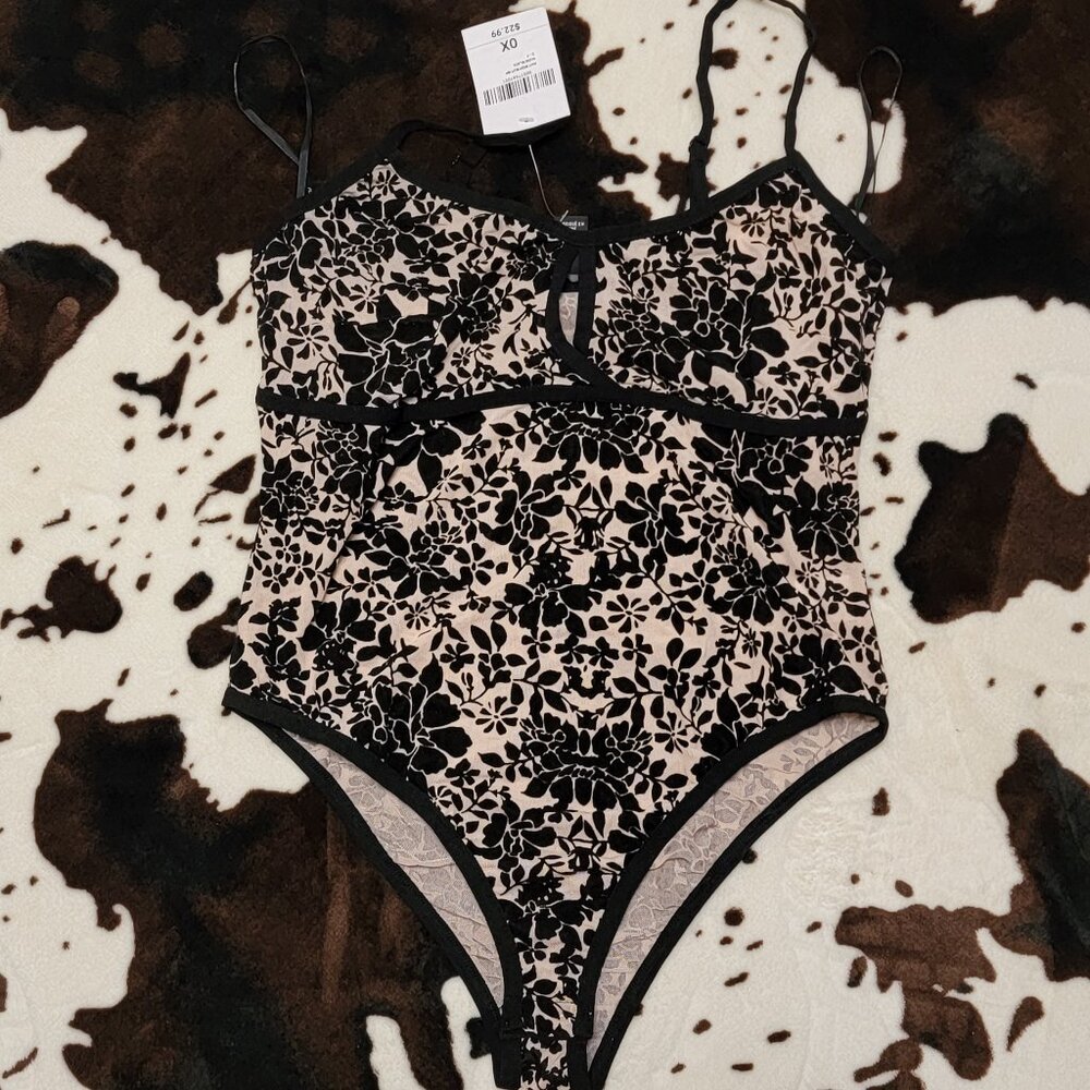 Forever 21 Plus Black Nude Lace Size 0X Bodysuit